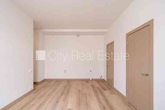 Проект - Place 4, фасадный дом, реновированный дом, закрытый двор, вход с улицы, лифт, Рига