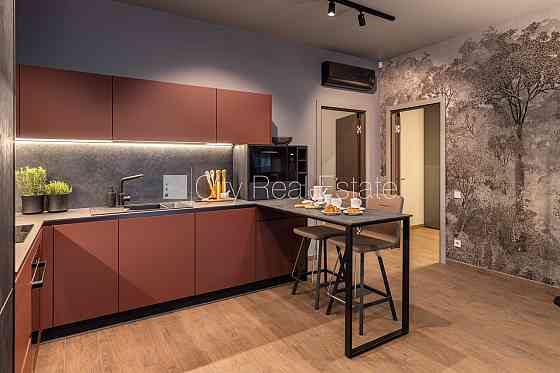 Новостройка, фасадный дом, благоустроенный озеленённый двор, подземная стоянка, Jūrmala