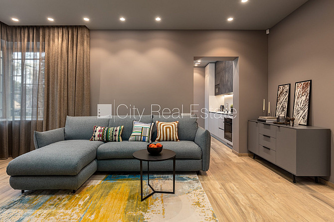 Jaunceltne, fasādes māja, zaļā teritorija, pazemes autostāvvieta, apzaļumota teritorija ar Jūrmala - foto 8