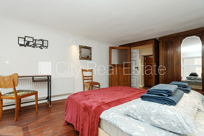 Fasādes māja, ieeja no ielas, guļamistabu skaits 4 gab., istabas izolētas 4 gab., virtuve, Rīga - foto 8