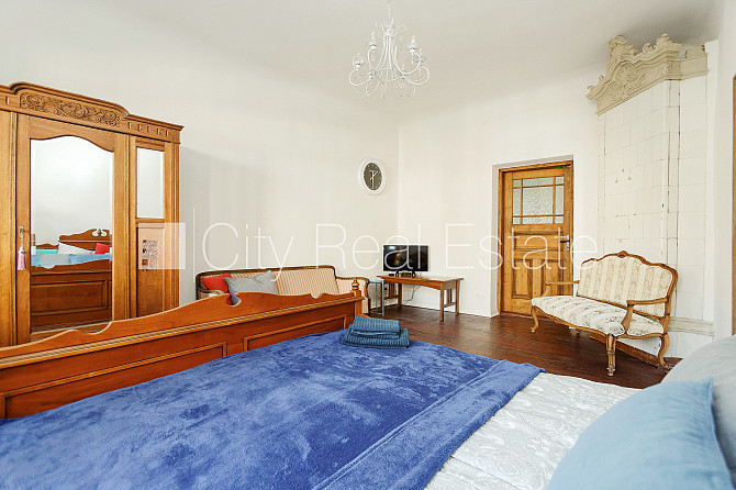 Fasādes māja, ieeja no ielas, guļamistabu skaits 4 gab., istabas izolētas 4 gab., virtuve, Rīga - foto 4