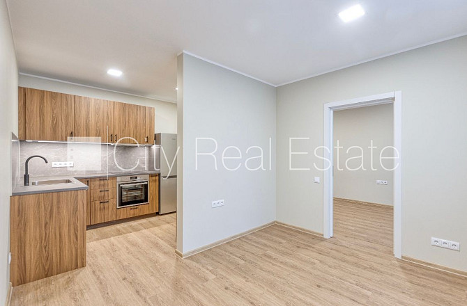 Fasādes māja, slēgts pagalms, logi vērsti uz pagalma pusi, guļamistabu skaits 2 gab., studio Rīga - foto 12