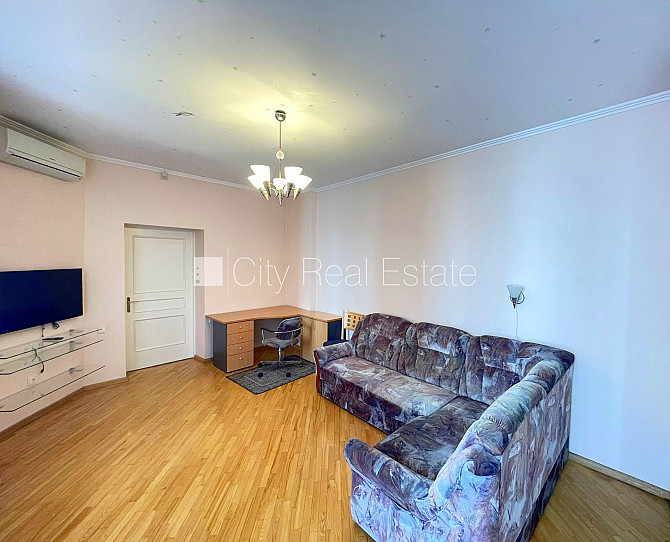 Pagalma ēka, slēgts pagalms, ieeja no pagalma, logi vērsti uz pagalma pusi, guļamistabu skaits Rīga - foto 4