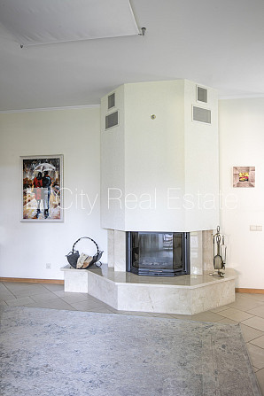 Privātmāja, labiekārtota apzaļumota teritorija 1350 m2, slēgts pagalms, vieta vairākām Jūrmala - foto 17