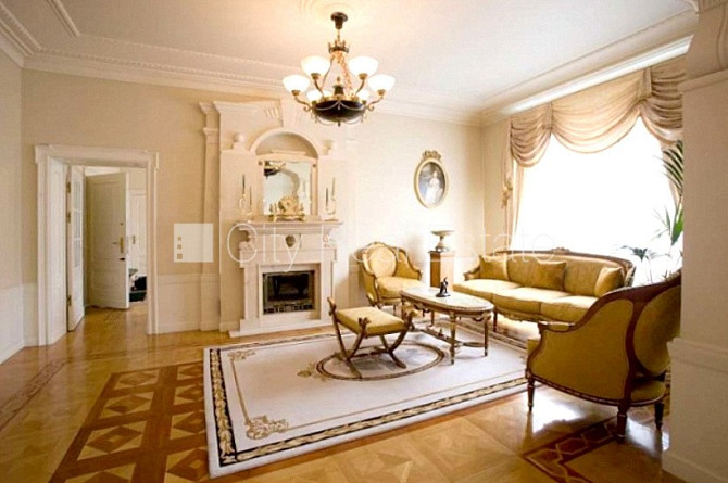 Zeme īpašumā, fasādes māja, renovēta māja, mainīts Jumta segums, labiekārtota apzaļumota Rīga - foto 13