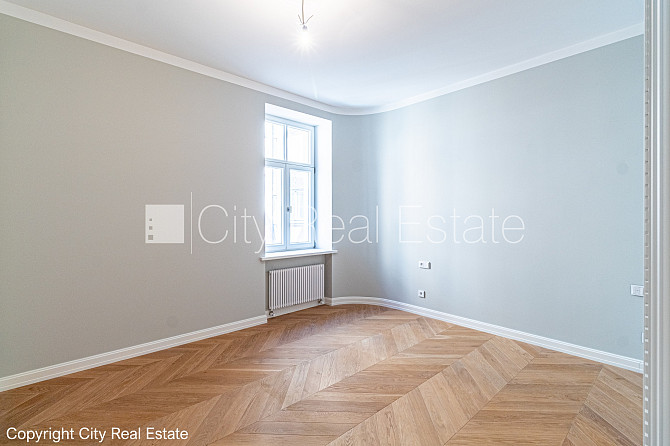 Renovēta māja, iespēja nomāt autostāvvietu, apsargāta autostāvvieta, apsargāts pagalms, Rīga - foto 5