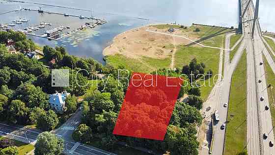 Территория с предлагаемой площадью под строительство 220 %, земля предусмотрена Рига