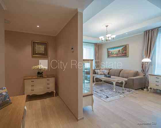 Новостройка, благоустроенная озеленённая территория, закрытый двор, подземная Юрмала