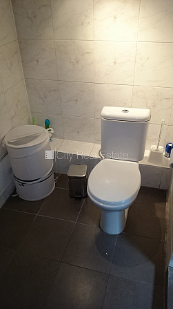 Mansards, ir lifts, franču balkons, logi vērsti uz pagalma pusi, viena istaba izolēta, Rīga - foto 14