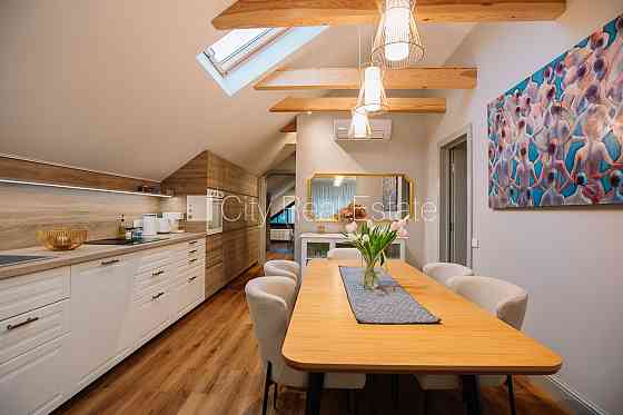 Новостройка, благоустроенный озеленённый двор, закрытый двор, озеленённая Jūrmala