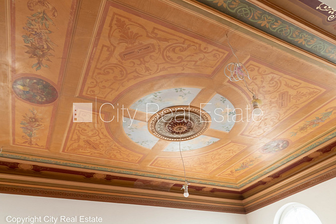 Fasādes māja, renovēta māja, fasāde ar dekoratīvo apmetumu, slēgts pagalms, ieeja no ielas Rīga - foto 1