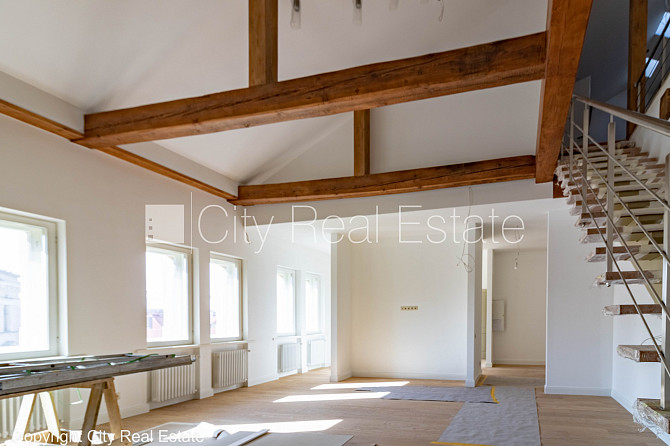 Fasādes māja, renovēta māja, fasāde ar dekoratīvo apmetumu, slēgts pagalms, ieeja no ielas Rīga - foto 1