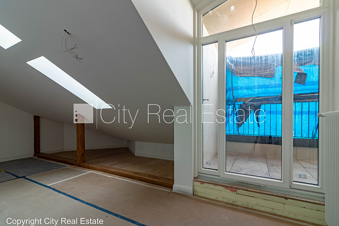 Fasādes māja, renovēta māja, fasāde ar dekoratīvo apmetumu, slēgts pagalms, ieeja no ielas Rīga - foto 6