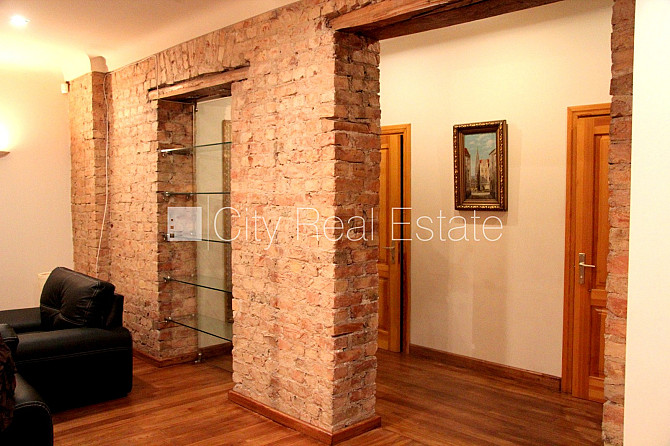 Pagalma ēka, slēgts pagalms, logi vērsti mājas abās pusēs, plašs skats no loga, guļamistabu Rīga - foto 15