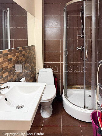 Pagalma māja, slēgts pagalms, ieeja no pagalma, logi vērsti uz pagalma pusi, guļamistabu skaits Rīga - foto 7