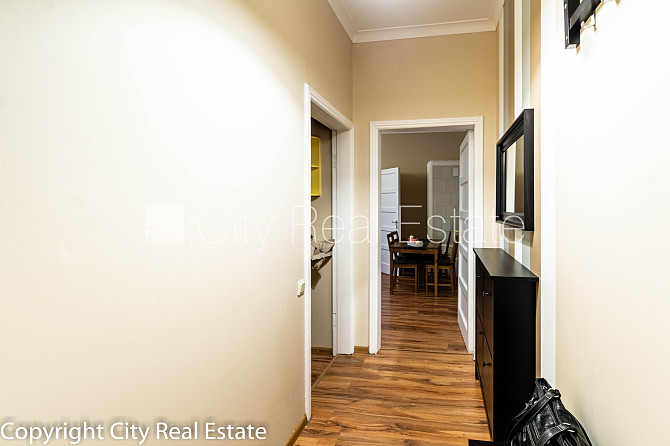 Pagalma māja, slēgts pagalms, ieeja no pagalma, logi vērsti uz pagalma pusi, guļamistabu skaits Rīga - foto 9