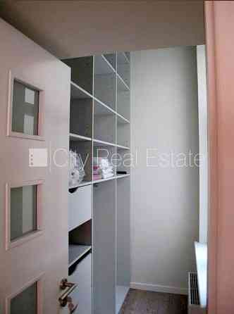 Фасадный дом, реставрированный дом, возможность аренды парковки, подземная Rīga