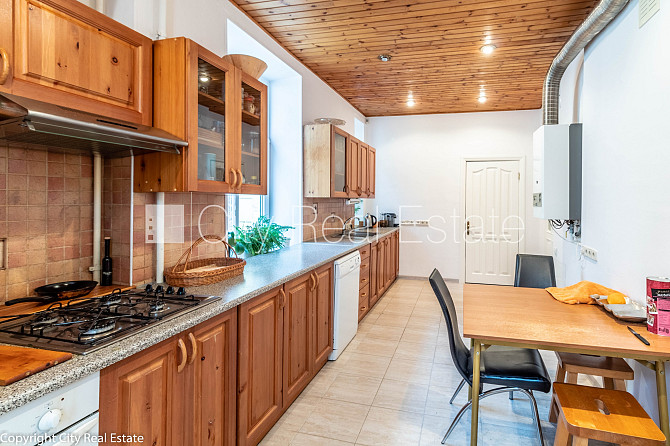 Fasādes māja, renovēta māja, ķieģeļu mūra sienas, fasāde ar dekoratīvo apmetumu, Rīga - foto 11