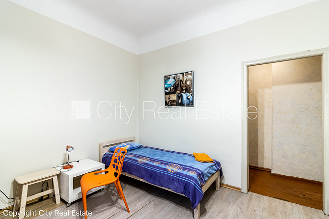 Renovēta māja, logi vērsti uz pagalma pusi, guļamistabu skaits 4 gab., istabas izolētas 3 Rīga - foto 5