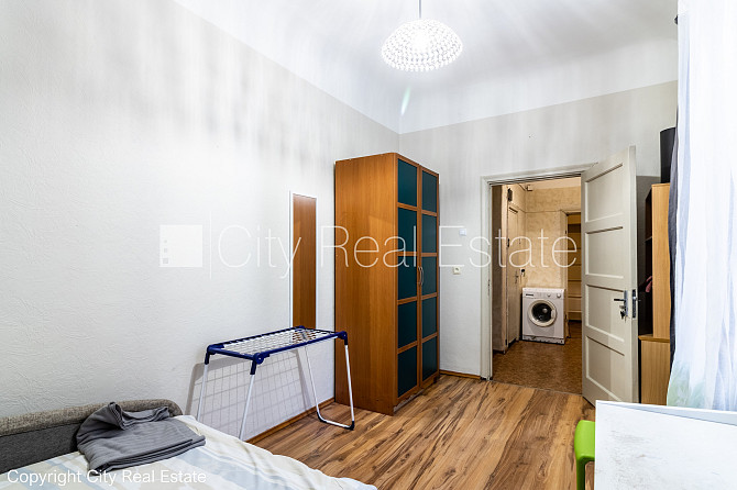 Renovēta māja, logi vērsti uz pagalma pusi, guļamistabu skaits 4 gab., istabas izolētas 3 Rīga - foto 11