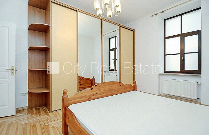 Zeme īpašumā, fasādes māja, renovēta māja, mainīts Jumta segums, viena kvadrātmetra Rīga - foto 20