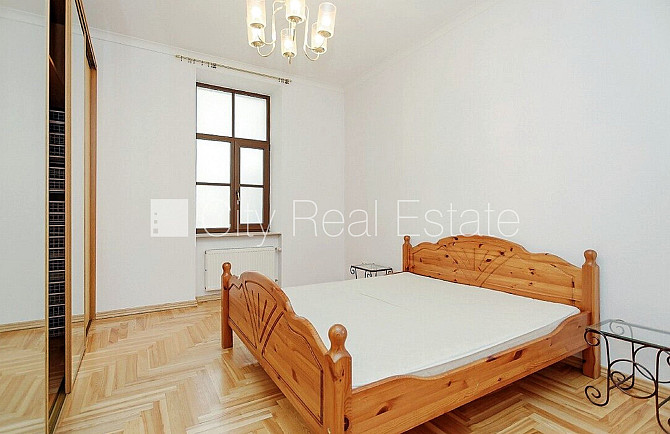 Zeme īpašumā, fasādes māja, renovēta māja, mainīts Jumta segums, viena kvadrātmetra Rīga - foto 19