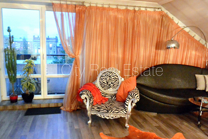 Земля в собственности, дом во дворе, кирпичные стены, благоустроенная Рига - изображение 3