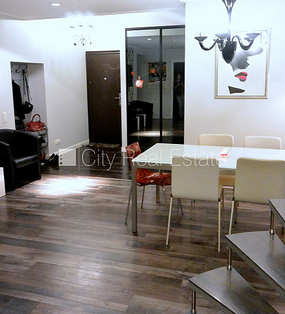 Земля в собственности, дом во дворе, кирпичные стены, благоустроенная Рига - изображение 12