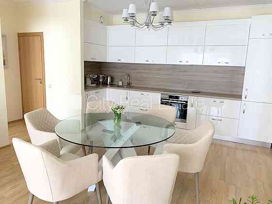 Проект - Бикерниеки, здание во дворе, благоустроенный озеленённый двор, Рига