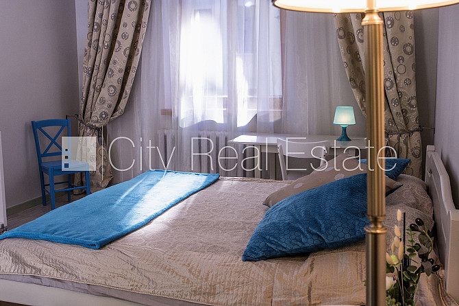 Здание во дворе, благоустроенный озеленённый двор, закрытый двор, вход со двора, Рига - изображение 6