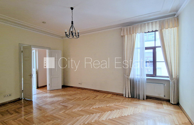 Земля в собственности, фасадный дом, реновированный дом, поменянное покрытие Рига - изображение 13