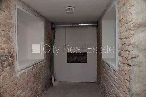 Об условиях аренды возможно договориться инивидуально, фасадный дом, закрытый Rīga