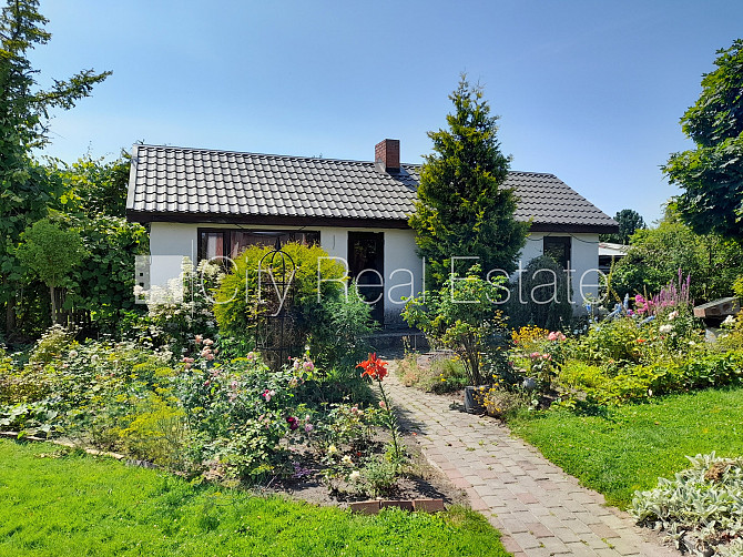 Labiekārtots apzaļumots pagalms, bruģēts piebraucamais ceļš, iežogota teritorija ar metāla Jelgava un Jelgavas novads - foto 11