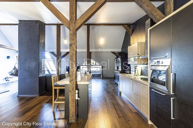 Fasādes māja, renovēta māja, slēgts pagalms, luksuss apartamenti , mansards, kāpņu telpa Rīga - foto 8