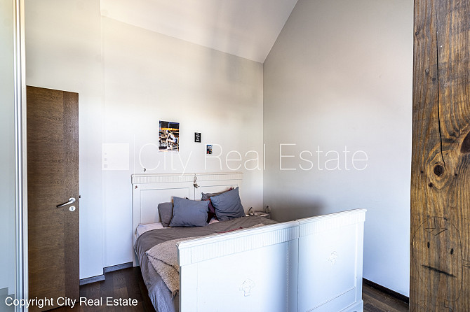 Fasādes māja, renovēta māja, slēgts pagalms, luksuss apartamenti , mansards, kāpņu telpa Rīga - foto 16