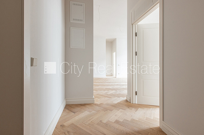 Pagalma ēka, renovēta māja, slēgts pagalms, ir lifts, kāpņu telpa pēc kapitālā remonta, Rīga - foto 11