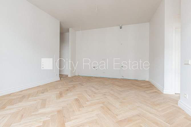 Pagalma ēka, renovēta māja, slēgts pagalms, ir lifts, kāpņu telpa pēc kapitālā remonta, Rīga - foto 3