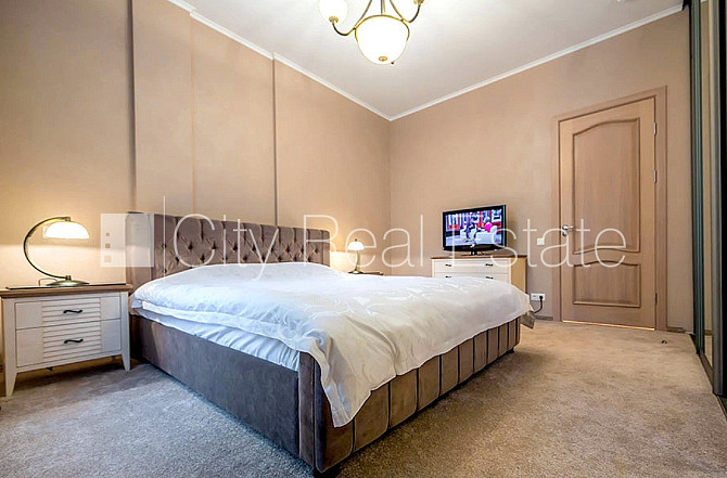 Zeme īpašumā, jaunceltne, pagalma māja, labiekārtota apzaļumota teritorija, iežogota Jūrmala - foto 5