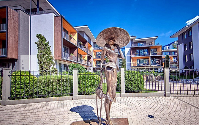 Zeme īpašumā, jaunceltne, pagalma māja, labiekārtota apzaļumota teritorija, iežogota Jūrmala - foto 13