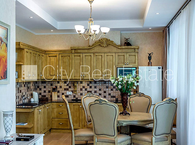 Zeme īpašumā, jaunceltne, pagalma māja, labiekārtota apzaļumota teritorija, iežogota Jūrmala - foto 7