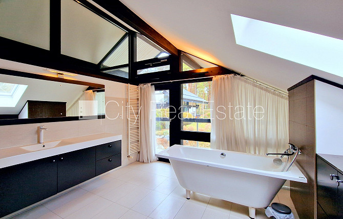 Частный дом, новостройка, благоустроенная озеленённая территория, закрытая Юрмала - изображение 17