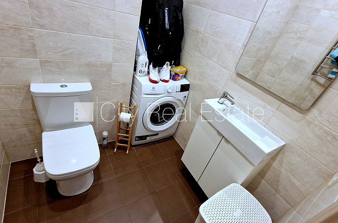 Jaunceltne, labiekārtots apzaļumots pagalms, teritorijas iebrauktuves vārti aprīkoti ar Jūrmala - foto 15