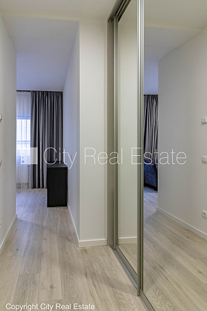 Pagalma māja, renovēta māja, slēgta teritorija, ir lifts, kāpņu telpa pēc kapitālā Rīga - foto 11