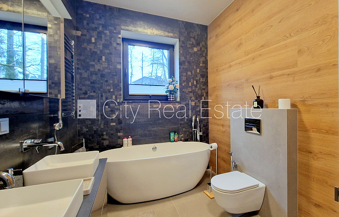 Частный дом, благоустроенная озеленённая территория, территория обнесена Юрмала - изображение 16