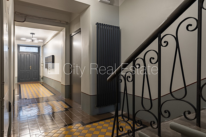 Домовладение, реновированный дом, благоустроенный озеленённый двор, в доме новая Рига - изображение 3