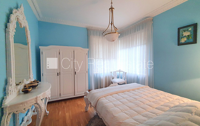 Частный дом, благоустроенный озеленённый двор, гараж на одну машину, две терассы, Юрмала - изображение 9