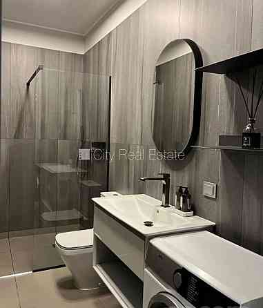 Новостройка, благоустроенный озеленённый двор, лифт, терасса 11.3 м2, количество Рига