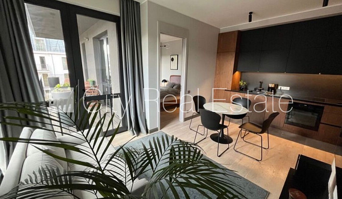 Новостройка, благоустроенный озеленённый двор, лифт, терасса 11.3 м2, количество Рига - изображение 1