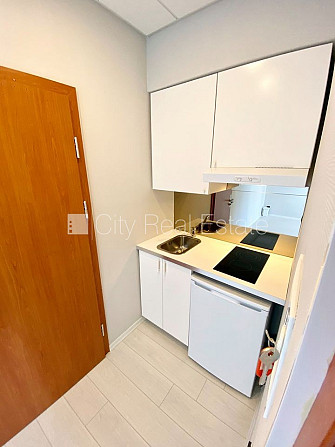 Fasādes māja, renovēta māja, slēgts pagalms, ieeja no ielas, ir lifts, kāpņu telpa pēc Rīga - foto 4