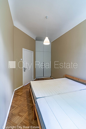 Фасадный дом, благоустроенный озеленённый двор, лестничная клетка после Рига - изображение 12